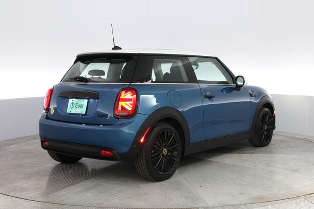 2024 MINI Cooper SE — photo 2 of 28