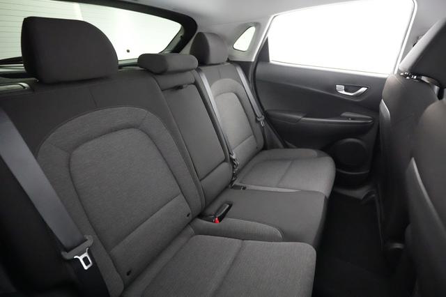 2022 Hyundai Kona — photo 4 of 21