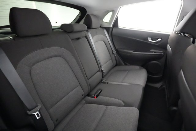 2022 Hyundai Kona — photo 4 of 21