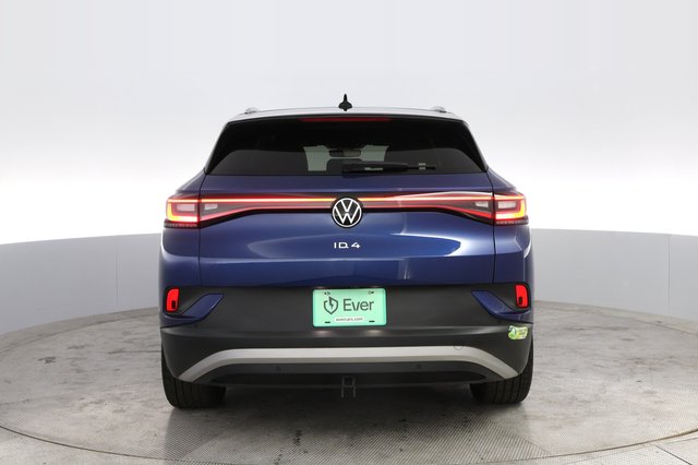 2021 Volkswagen ID.4 — photo 12 of 21