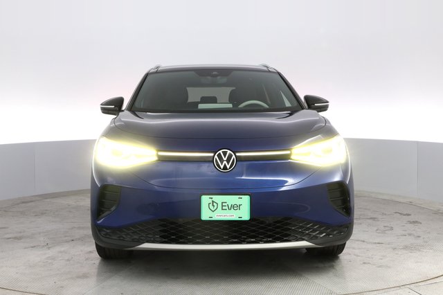 2021 Volkswagen ID.4 — photo 9 of 21