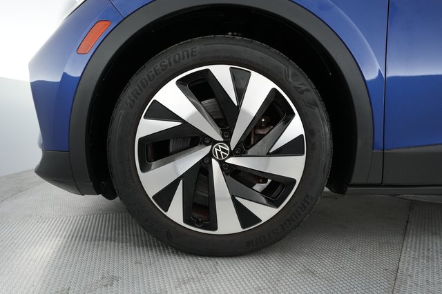 2021 Volkswagen ID.4 — photo 15 of 21