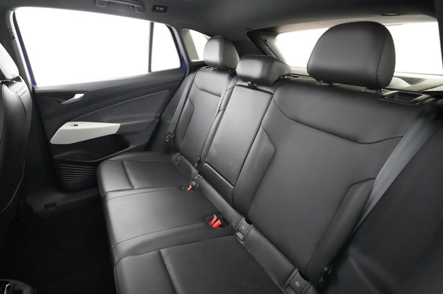 2021 Volkswagen ID.4 — photo 19 of 21