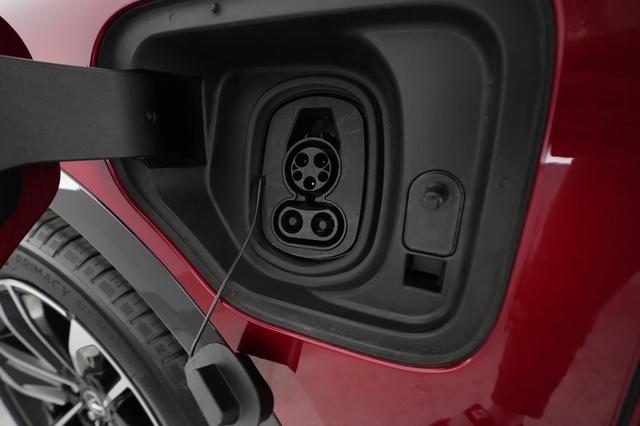 2024 Acura ZDX — photo 8 of 24