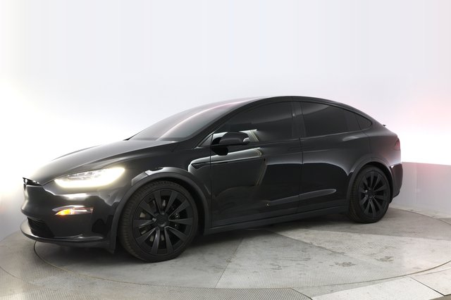 2023 Tesla Model X — photo 14 of 23