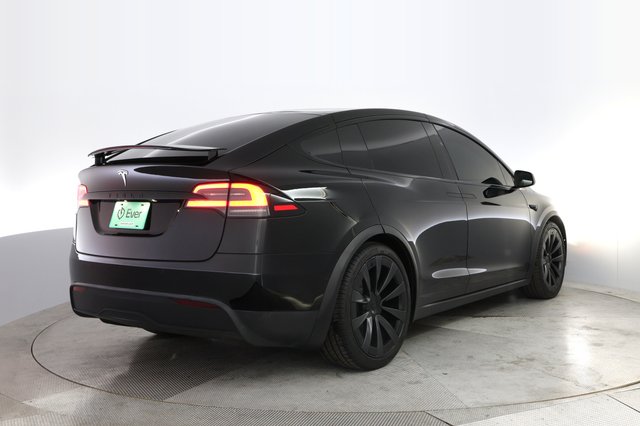 2023 Tesla Model X — photo 2 of 23