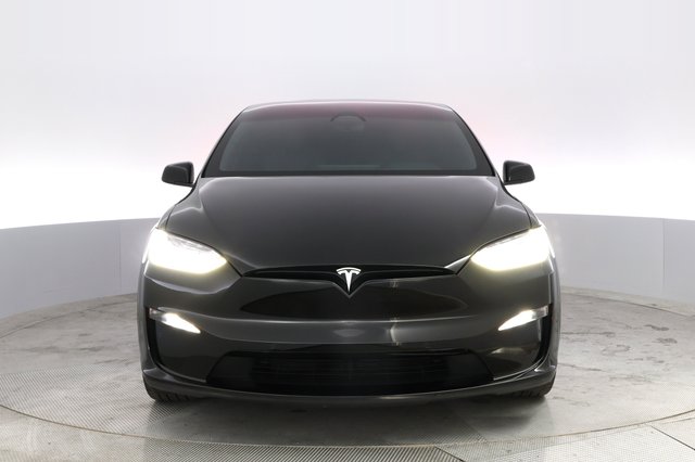 2023 Tesla Model X — photo 9 of 23