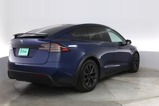 2022 Tesla Model X — photo 2 of 23