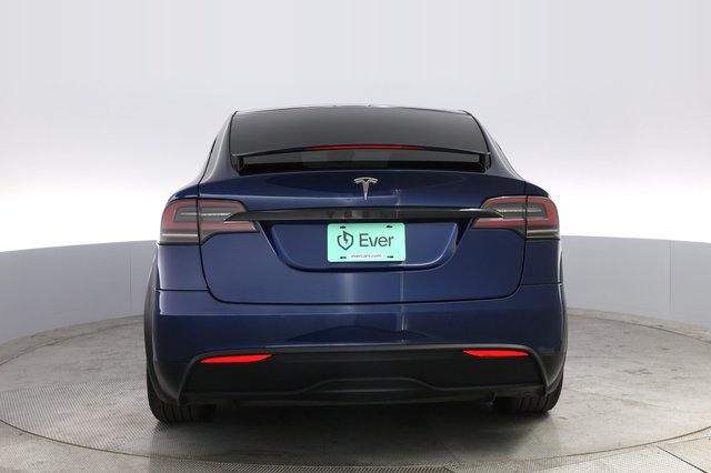 2022 Tesla Model X — photo 12 of 23