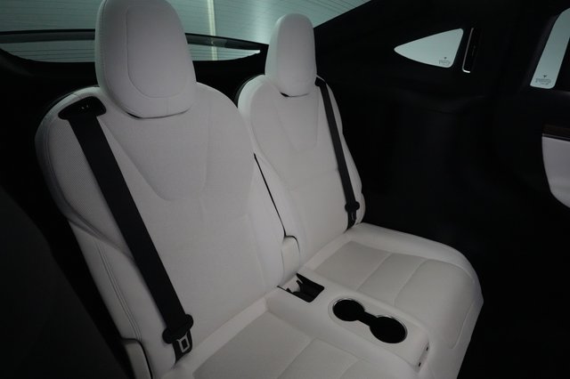 2022 Tesla Model X — photo 20 of 23