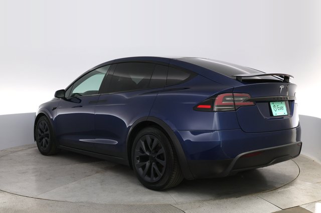 2022 Tesla Model X — photo 13 of 23