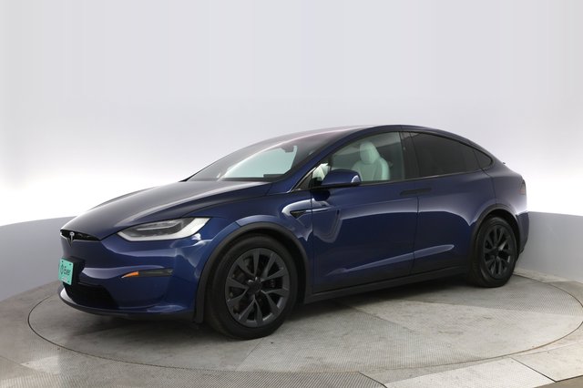 2022 Tesla Model X — photo 14 of 23