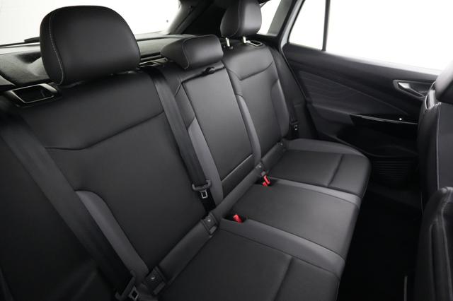 2023 Volkswagen ID.4 — photo 4 of 20