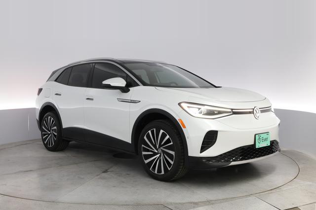 2023 Volkswagen ID.4 — photo 10 of 20