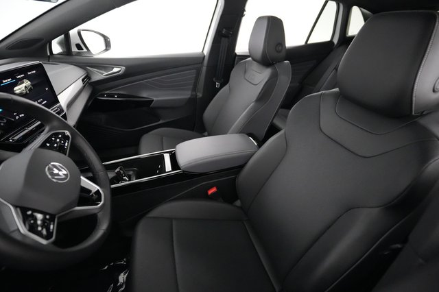2023 Volkswagen ID.4 — photo 3 of 20