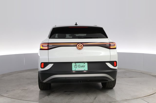 2023 Volkswagen ID.4 — photo 12 of 20