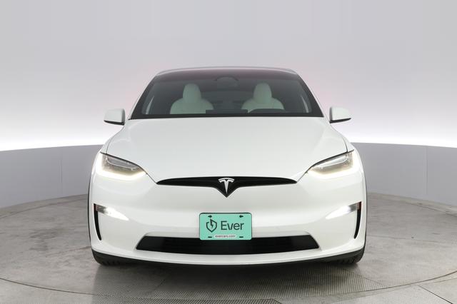 2022 Tesla Model X — photo 9 of 29