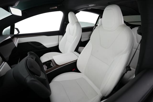 2022 Tesla Model X — photo 3 of 29