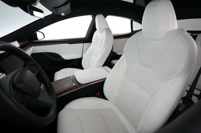 2023 Tesla Model S — photo 3 of 23