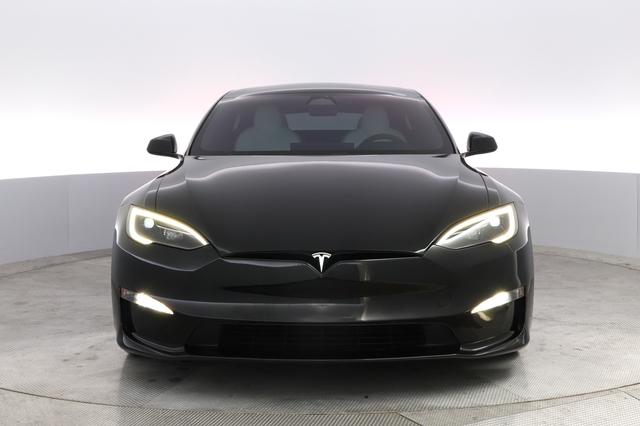 2023 Tesla Model S — photo 9 of 23