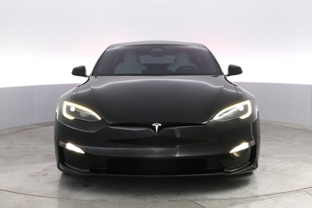2023 Tesla Model S — photo 9 of 23