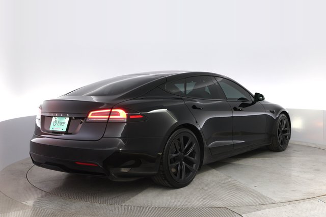 2023 Tesla Model S — photo 2 of 23