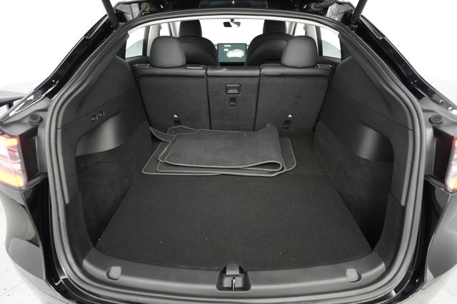 2022 Tesla Model Y — photo 6 of 24