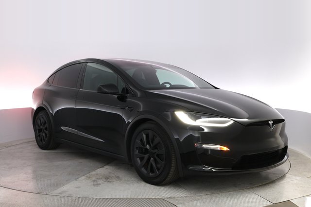 2023 Tesla Model X — photo 10 of 23