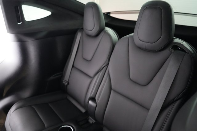2023 Tesla Model X — photo 21 of 23