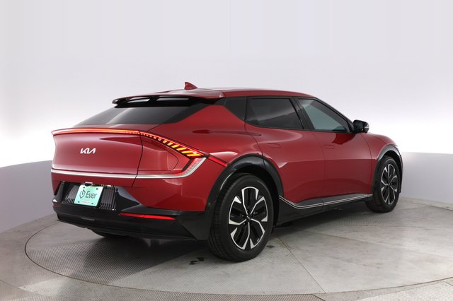 2024 Kia EV6 — photo 2 of 21