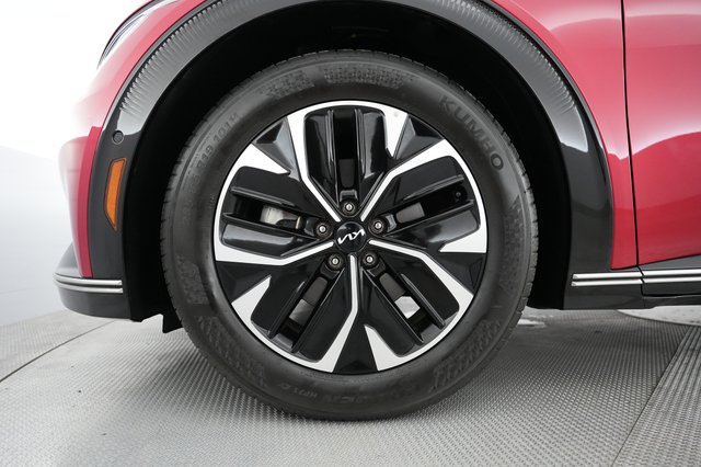 2024 Kia EV6 — photo 15 of 21