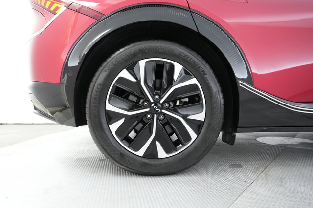 2024 Kia EV6 — photo 17 of 21