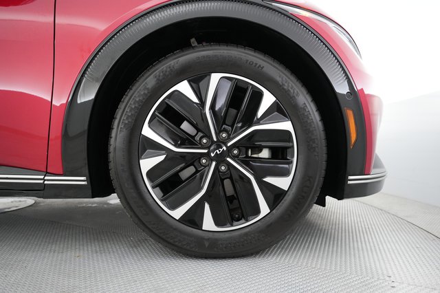 2024 Kia EV6 — photo 16 of 21