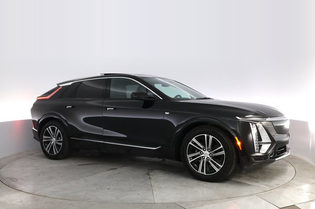 2024 Cadillac LYRIQ — photo 11 of 21