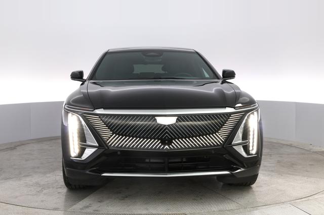 2024 Cadillac LYRIQ — photo 9 of 21