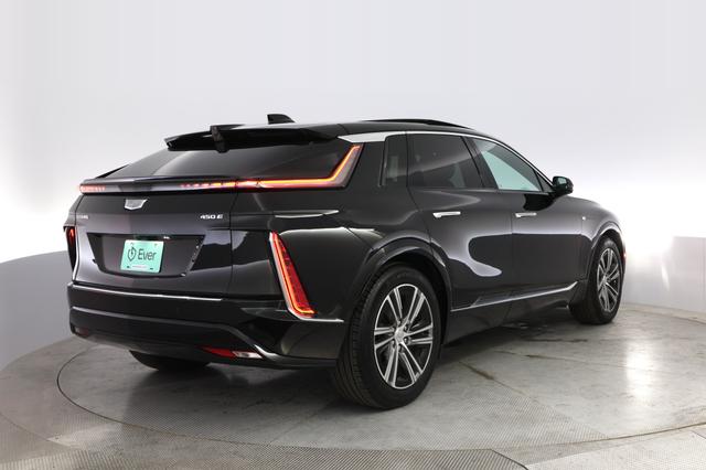 2024 Cadillac LYRIQ — photo 2 of 21
