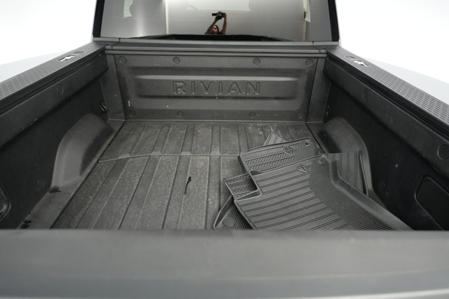 2022 Rivian R1T