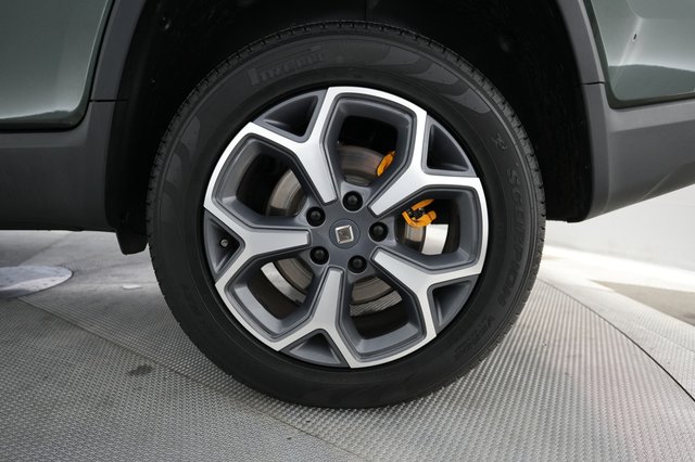 2022 Rivian R1T — photo 17 of 23