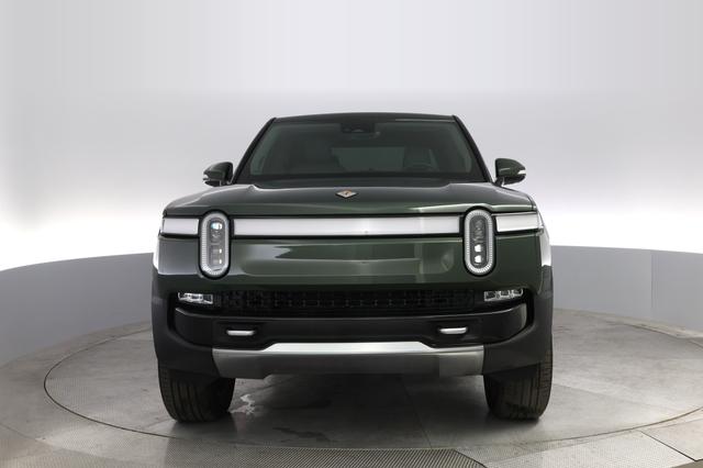 2022 Rivian R1T — photo 9 of 23