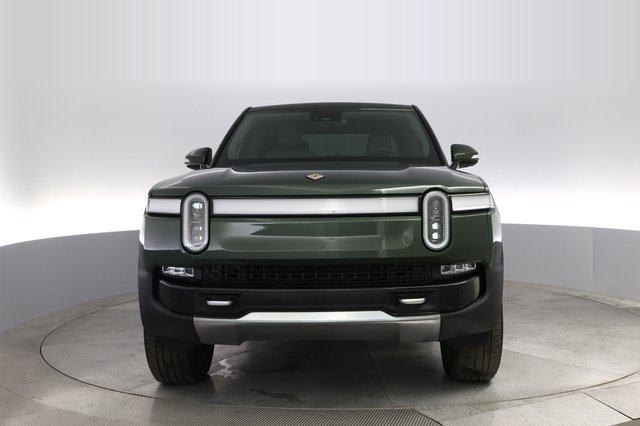 2022 Rivian R1T — photo 9 of 23