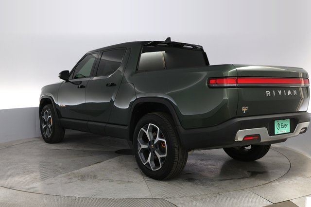 2022 Rivian R1T — photo 13 of 23