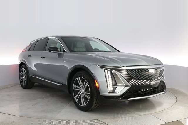 2024 Cadillac Lyriq — photo 10 of 33