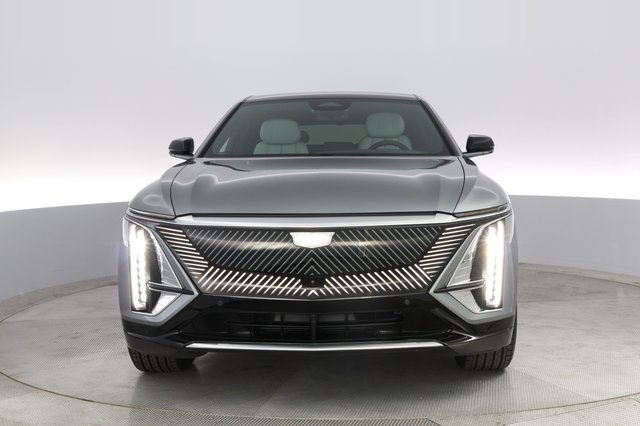 2024 Cadillac Lyriq — photo 9 of 33