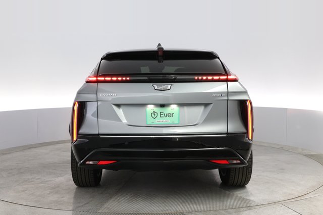 2024 Cadillac Lyriq — photo 12 of 33
