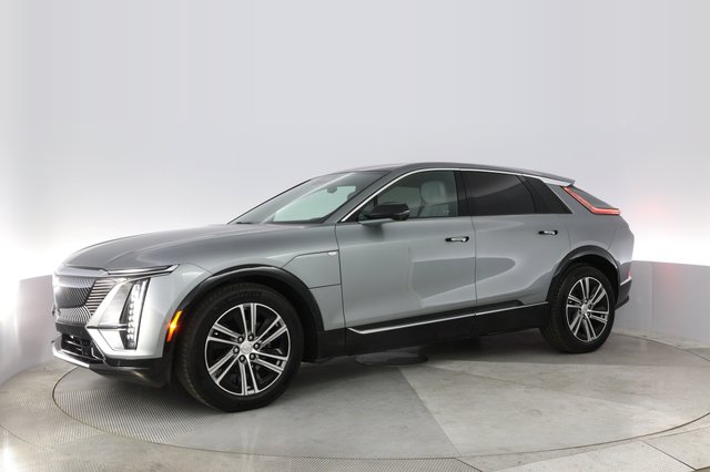 2024 Cadillac Lyriq — photo 14 of 33