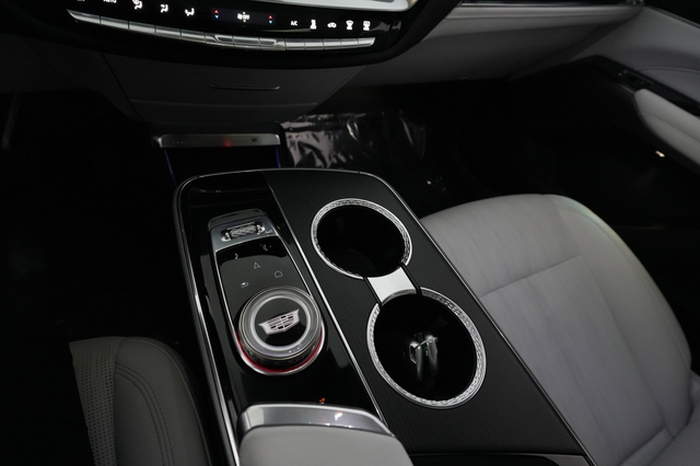 2024 Cadillac Lyriq