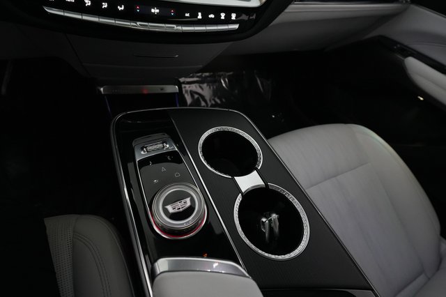 2024 Cadillac Lyriq — photo 22 of 33
