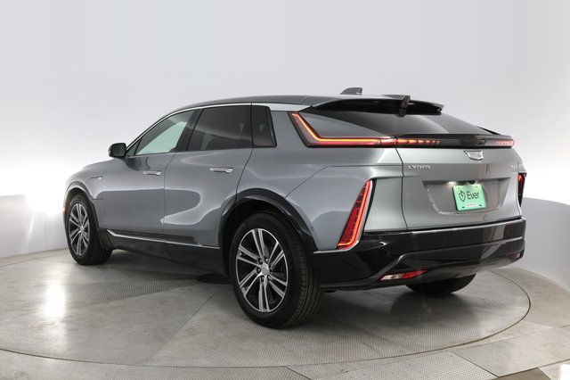 2024 Cadillac Lyriq — photo 13 of 33