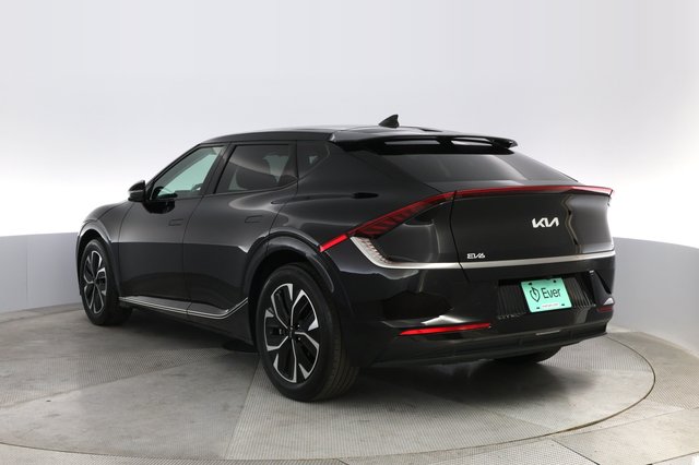 2024 Kia EV6 — photo 13 of 21
