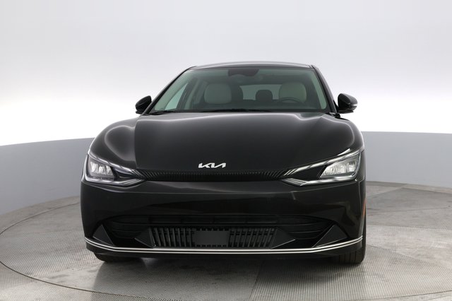 2024 Kia EV6 — photo 9 of 21